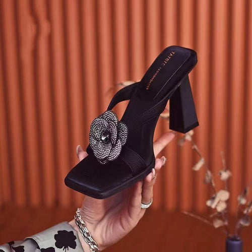 Beautiful women's shoes 8